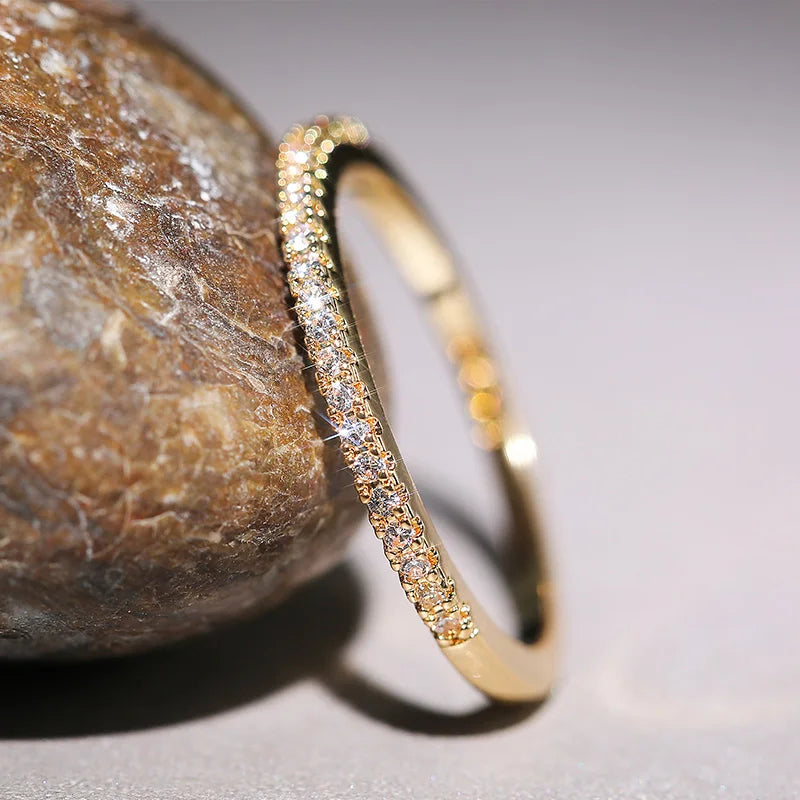 Cubic Zirconia Minimalist Wedding Ring for Women Huitan