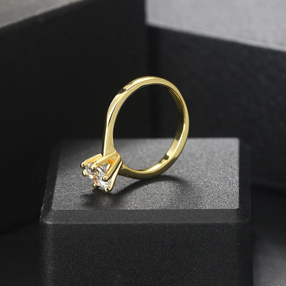 Classic Gold Color Zirconia Wedding Ring for Women R174
