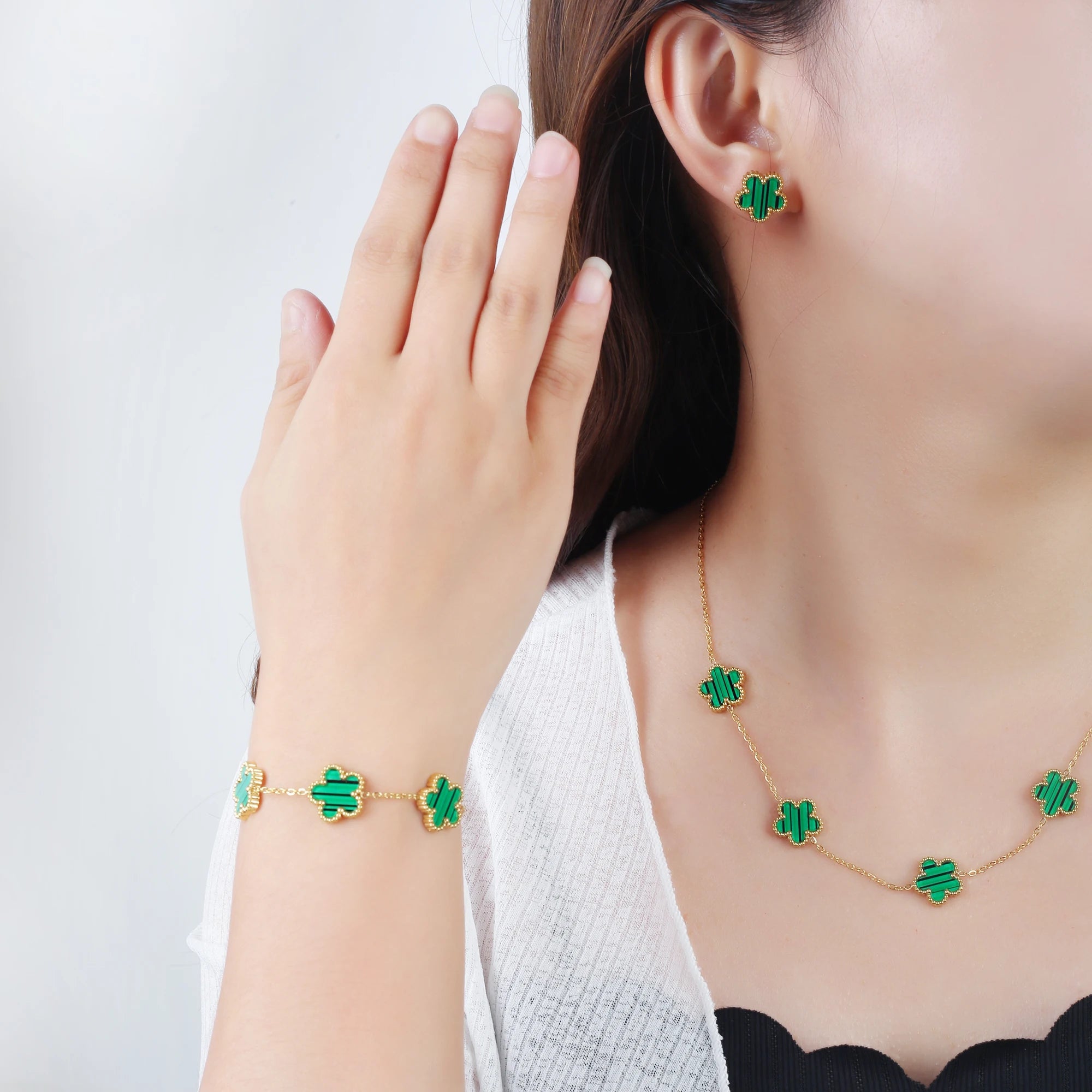 Five Leaf Flower Bracelet in Stainless Steel for Women