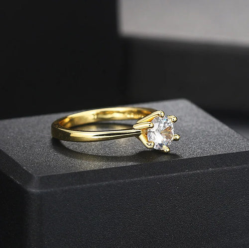 Classic Gold Color Zirconia Wedding Ring for Women R174