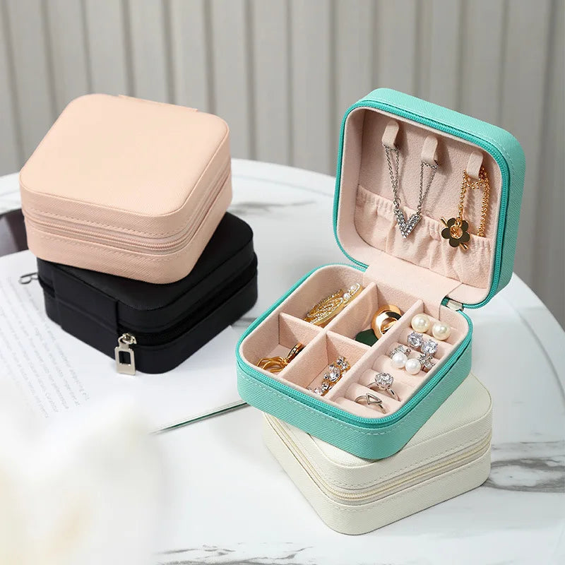 Simple Macaroon Jewelry Box