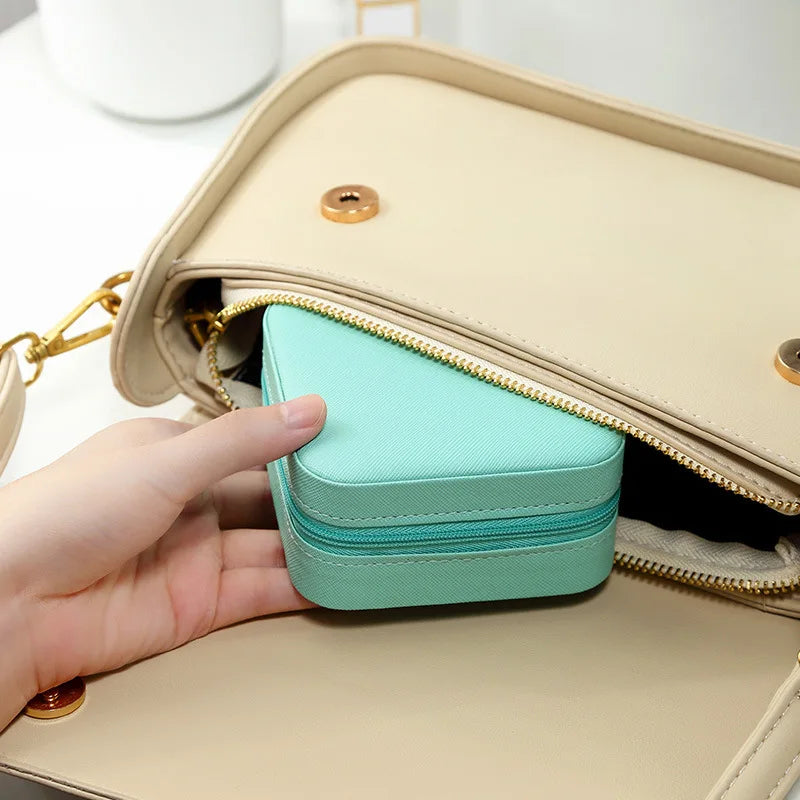 Simple Macaroon Jewelry Box
