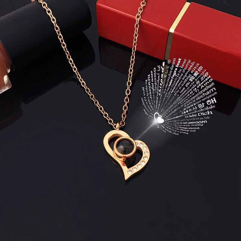 Projection Necklace Set With Heart Pendant and Gift Box