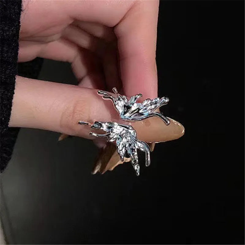 Kpop Gothic Heart Metal Ring for Women in Silver Color