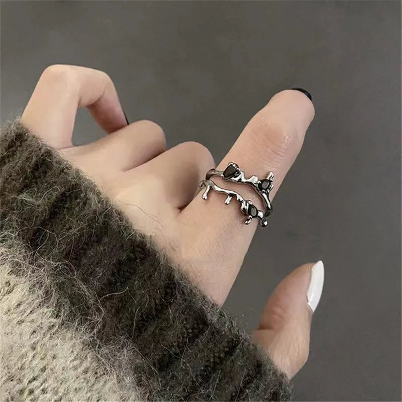 Kpop Gothic Heart Metal Ring for Women in Silver Color