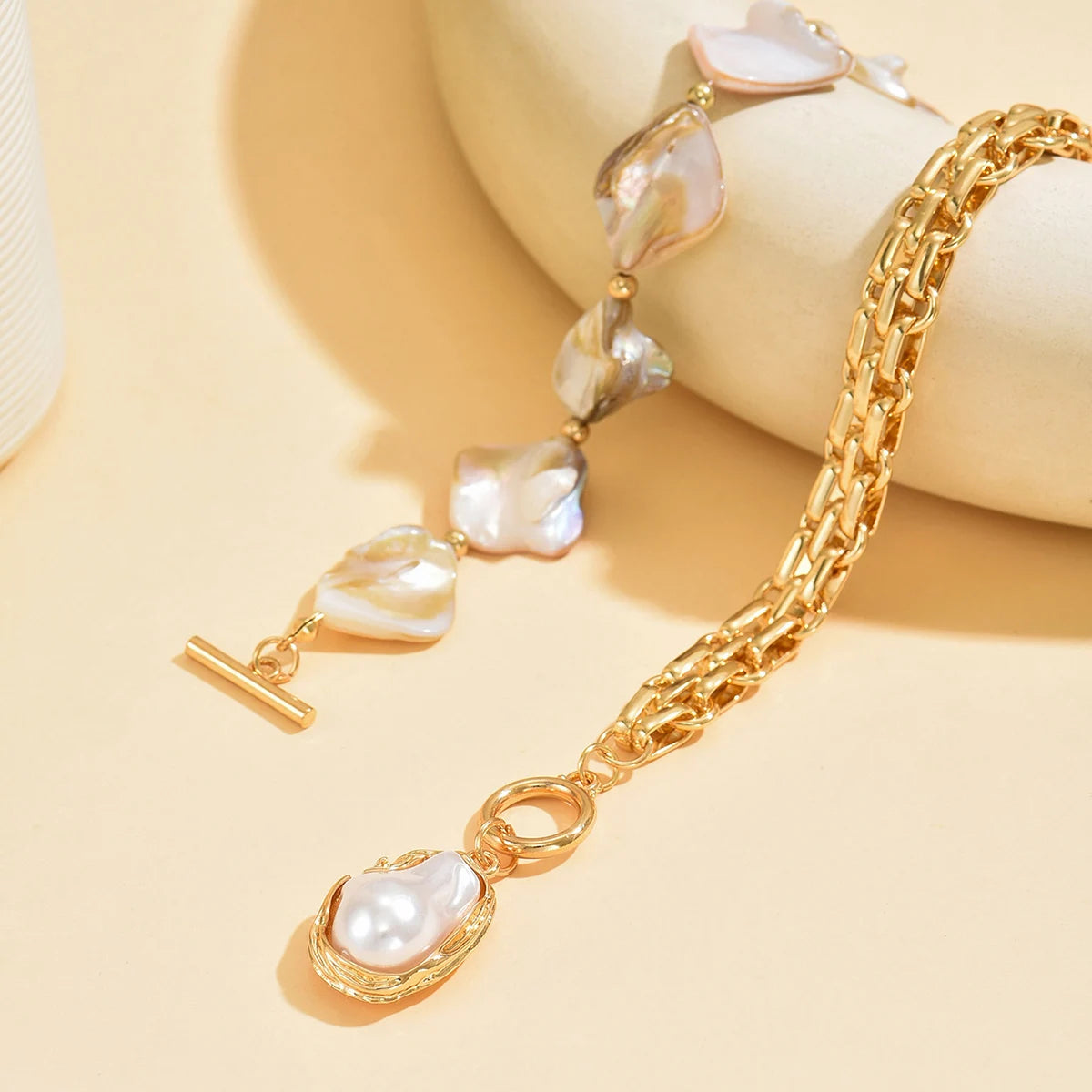 Boho Pearl Choker Necklace with Asymmetric Cuban Link Chain