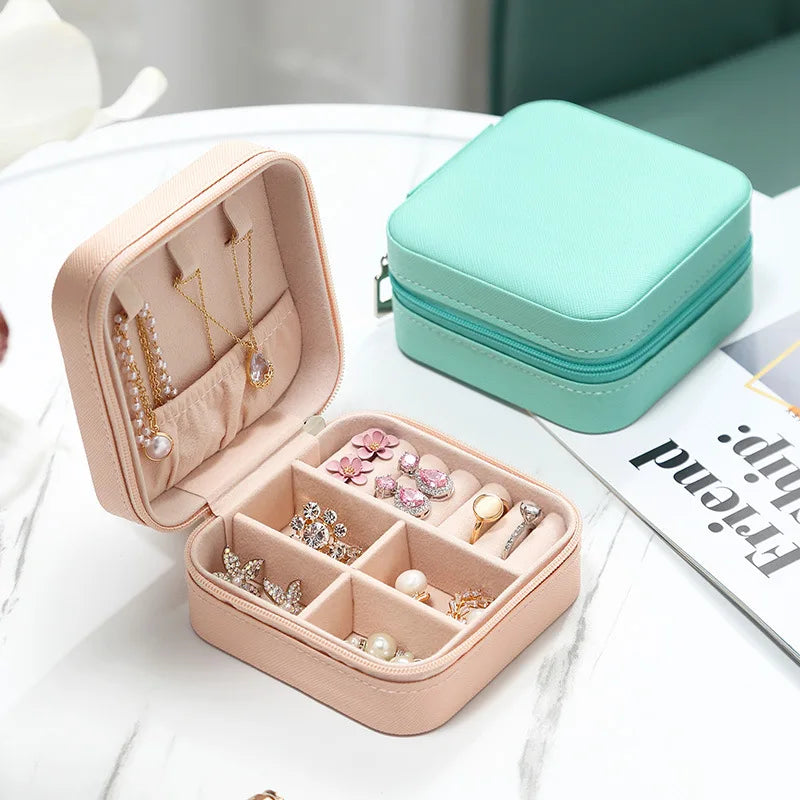 Simple Macaroon Jewelry Box